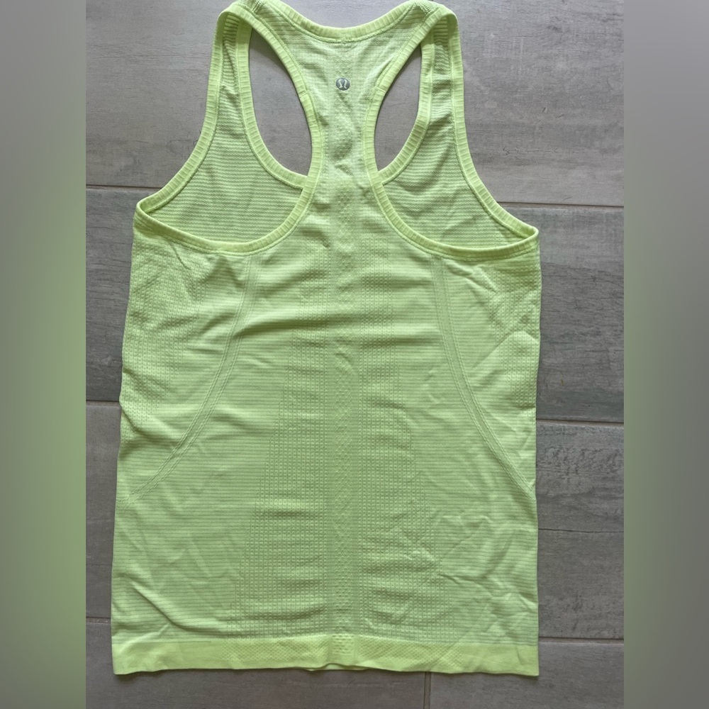 Lululemon Swiftly Tech Racerback Tank Top 2.0 Race Length